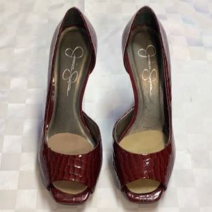Jessica Simpson, size 7, maroon, faux snake skin pattern, 4” heels, peep toe